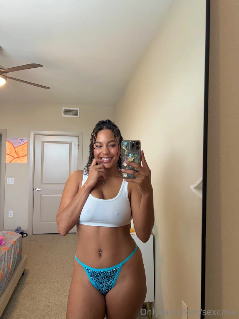 These tits aren t shy but they still love attention part 2 