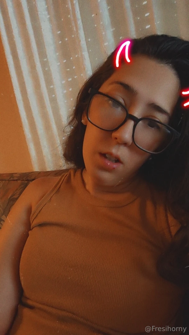 Here i am real you can see me in lingerie being submissive or dominant 