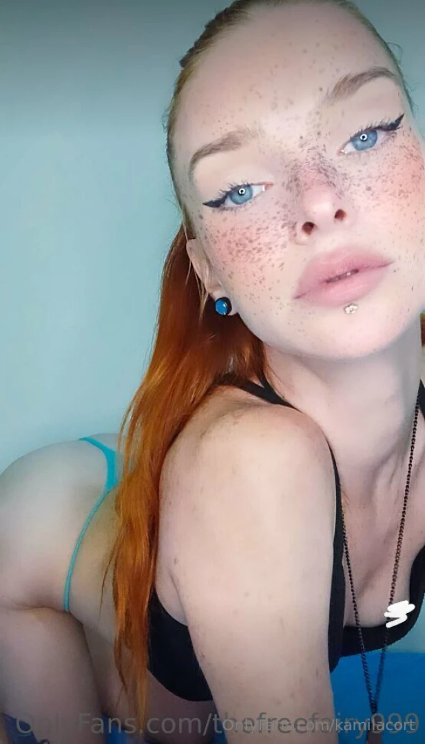 Hi babe sfs my info my petite friend thefairy999free has a tight pink 