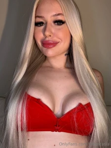 Is red a good color on me part 2