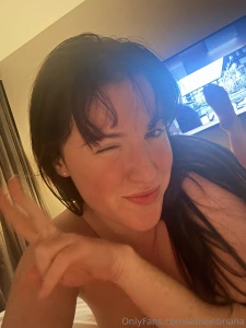 It s friyay sexy thing get ready for a wild ride i m going live