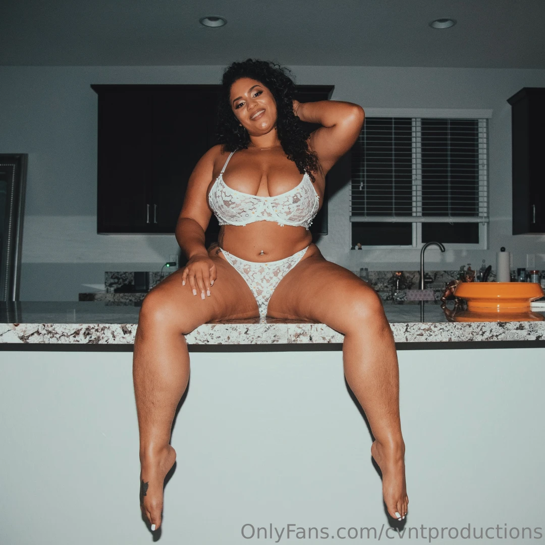 Titty fuck kitchen why don t you bring that hard cock here and fuck me 