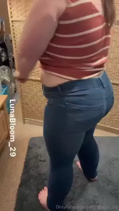 Putting on skinny jeans 