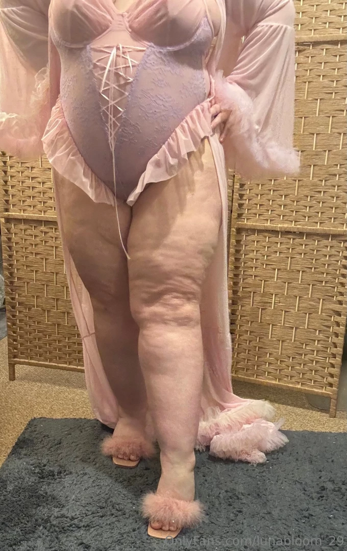 Want to see more of me being a slutty little princess 