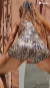 Twerk very hot
