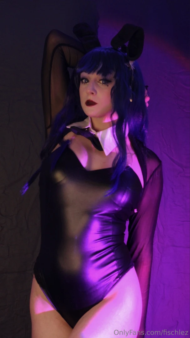 A new bunny girl is here p send her a gift and she ll send you one in part 2 