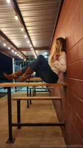 Do you think this is just as good of a date-night outfit as a