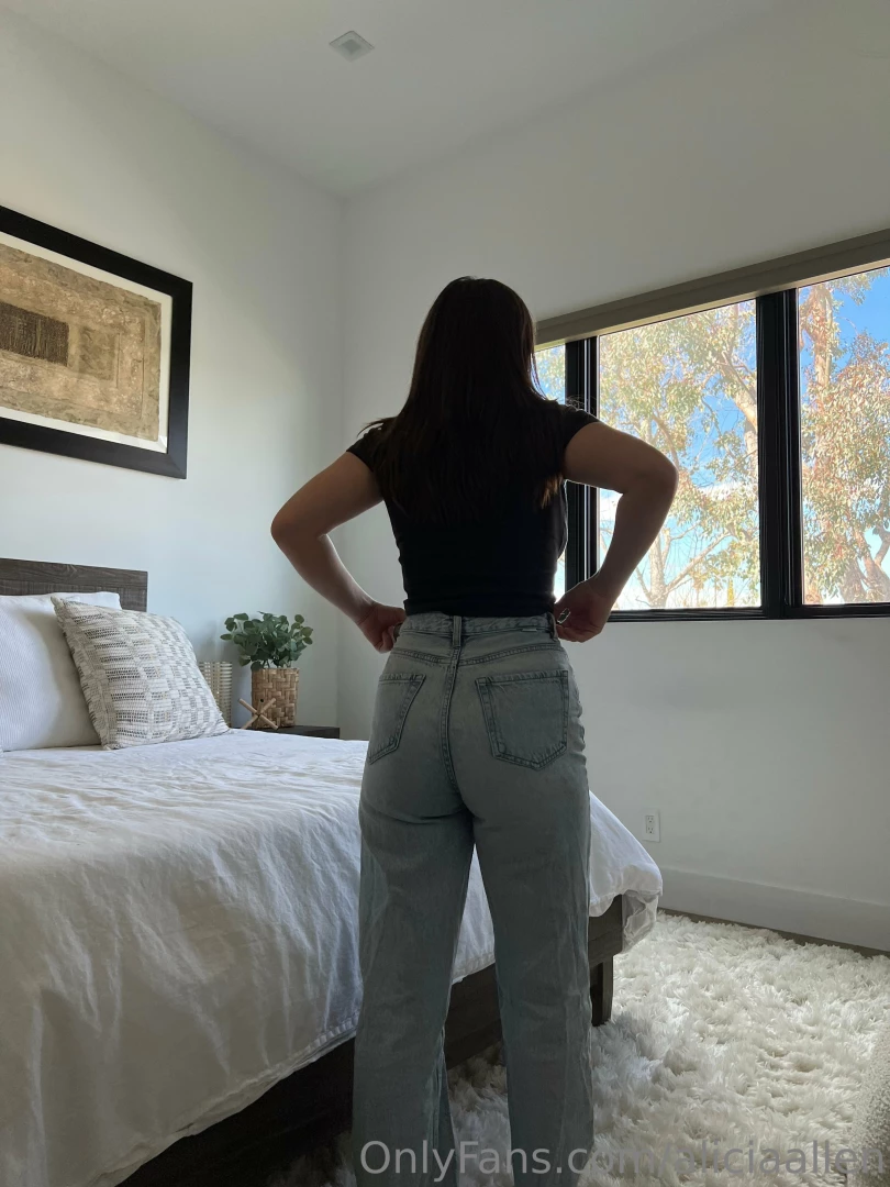 Does these pants look weird or what 