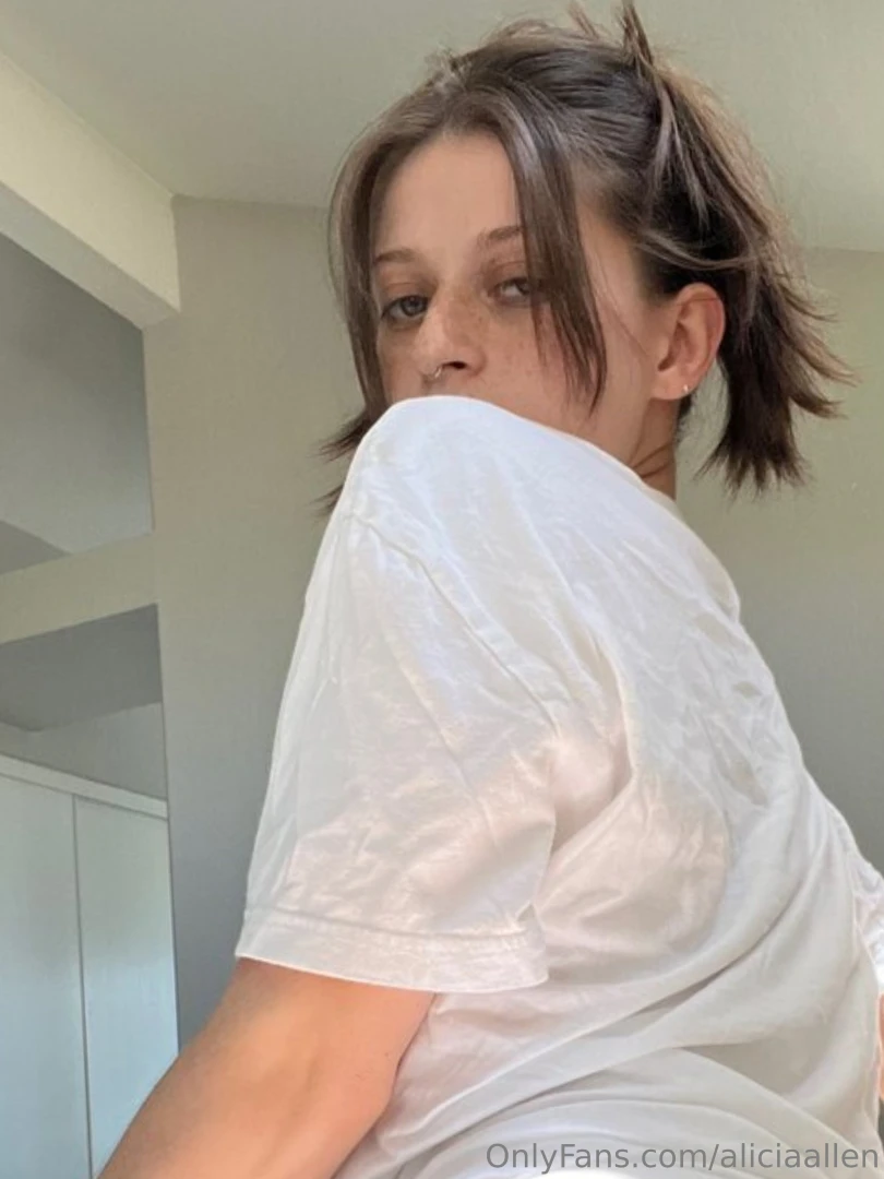 From this angle you already know what i m doing 