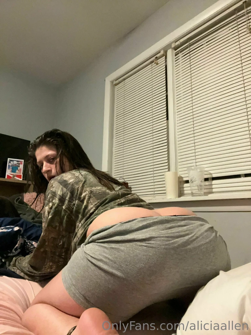 A taste of what you need for your monday i m waiting for you in my dms 