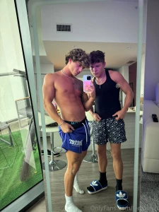 Drake von bundle check your dm s