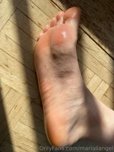 Every wrinkle needs to be licked part 1