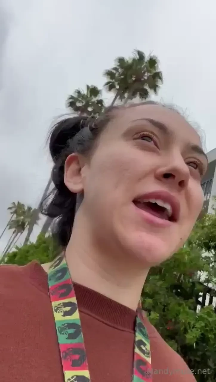 Happy humpday dm me i want to know more about you 