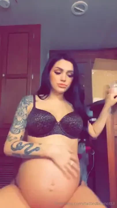 How much do you think my baby will weigh i doubt he will be bigger 