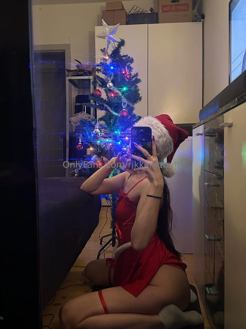 Merry christmas hope you have a wonderful day dm me if interested in part 1 