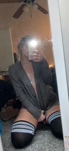 Fuckkkk i got a hole in my stockings