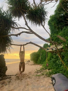 Do i look like a sexy girlfriend i call you to spend the night on the