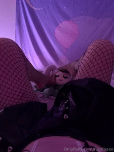 My feet look so cute on my frieren plushie part 1