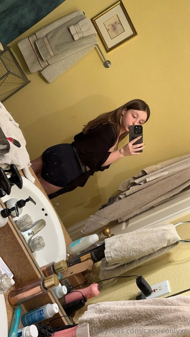 Just checking myself out real quick part 1 