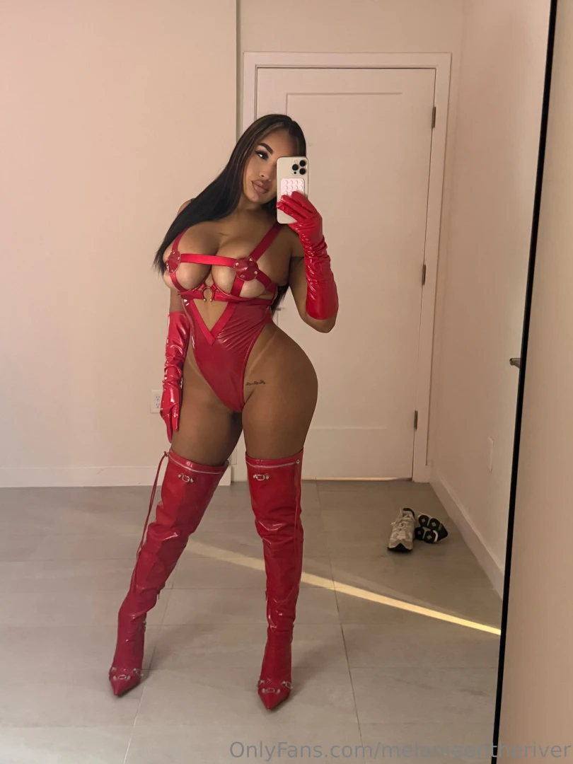 Melanieontheriver part 7 