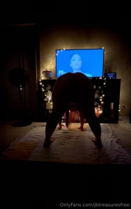 Would you watch me while i loosened up for you part 1