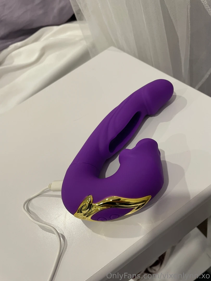 Omg look what i got in the mail today i saw my sexy friend 