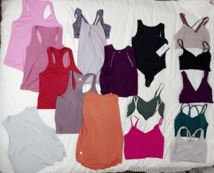 Lululemon addiction here are my leggings and tops options for all your