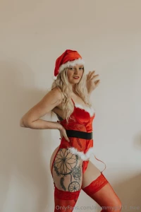 Come check out this hot country babe g g content barn content b g part 1