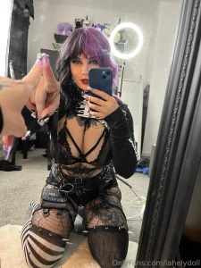 Obsessed with this outfit ignore the filthy mirror it does get part 1