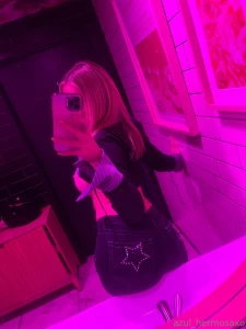 Hii loves im doing a xmas special for my panties send me a dm saying