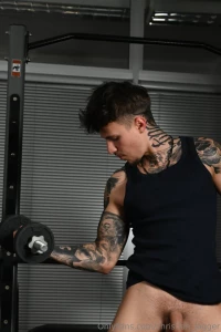 I don t just train to gain i also train to entertain