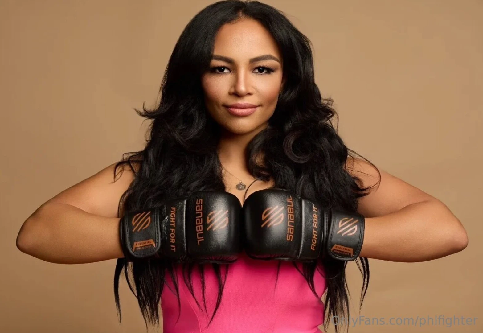 It s giving pretty but still likes to fight 