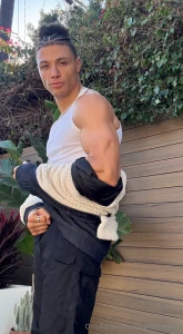 What celeb do i look like