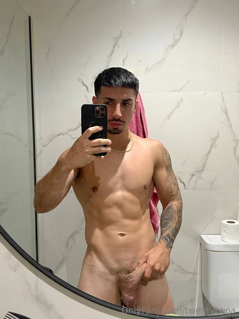 I m so fucking horny baby do you wanna play with me baby 