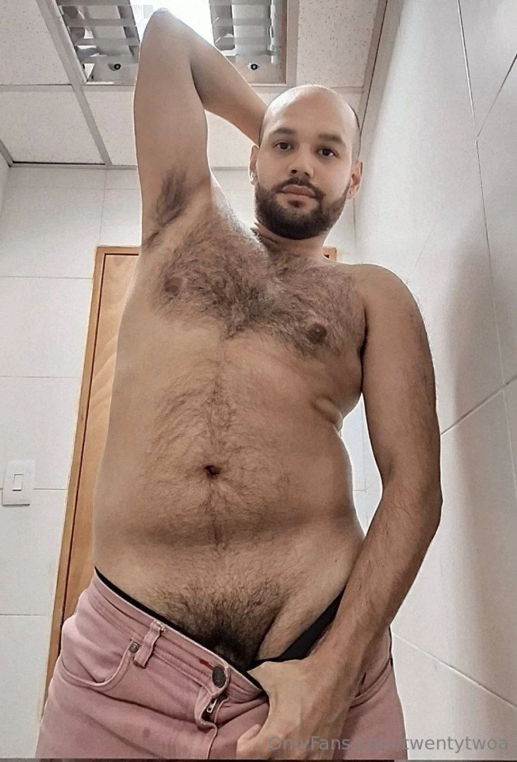 Do you need a hairy and kinky bear in your bed reybigbear come here part 21 