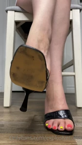 explosivetoess - Black mules- heel dangle and heel tapping 