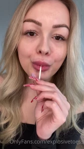 explosivetoess - Asmr sucker licking sucking and drooling video with light ahego 