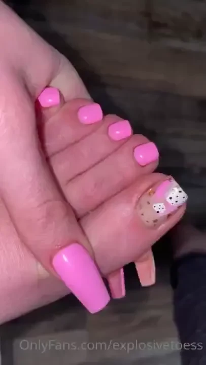 How adorable new nails and toes 