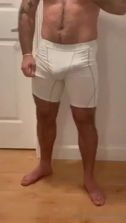 Huge offer limited time hairy and masculine body everyday posts costum 