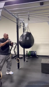 Healthy lifestyle once again in the gym and after a great workout here