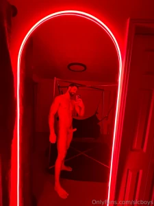 Anyone in need of a little red light therapy part 4