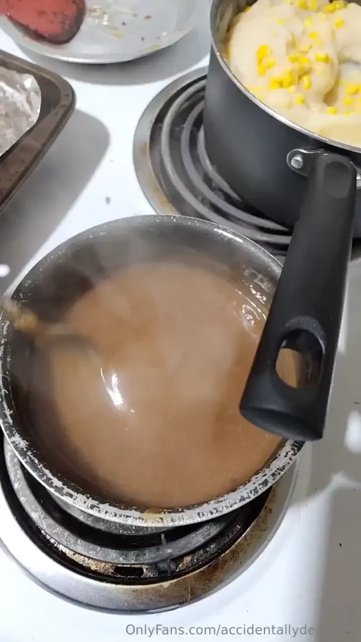 Happy new years yall this is my favorite cozy food to make and luckily 