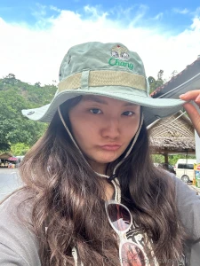 Do i look like an adventurer