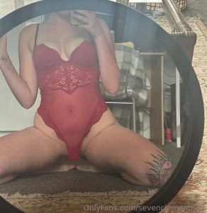 Merry christmas my angels does anyone wanna tip me a little christmas