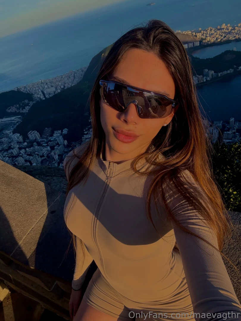 Sky high thighs out and owning the view 