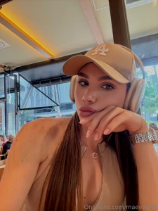 I m listening to your husky voice part 1