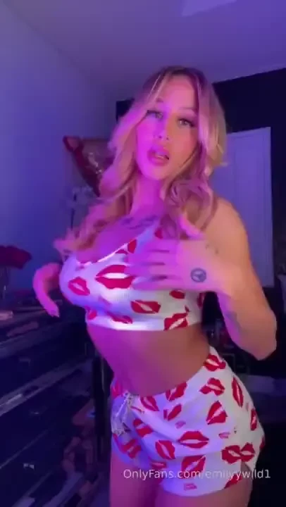 Going live tonight at 10pm 7pm pst last nights live was wild i sucked part 1 