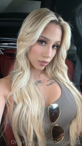 It s giving fuck me eyes