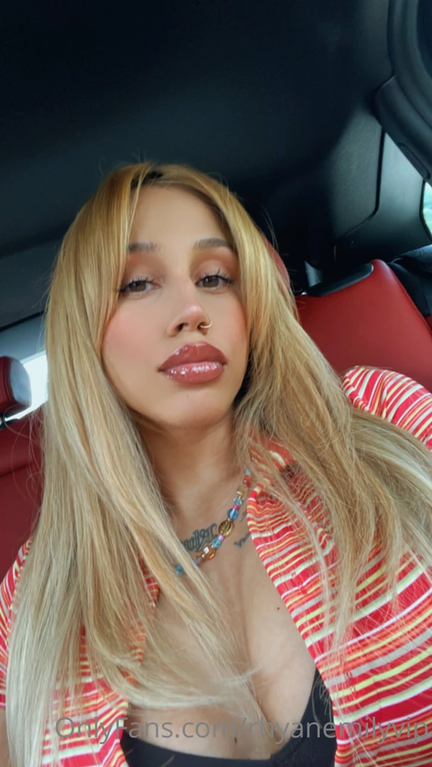 My lips go so go with 