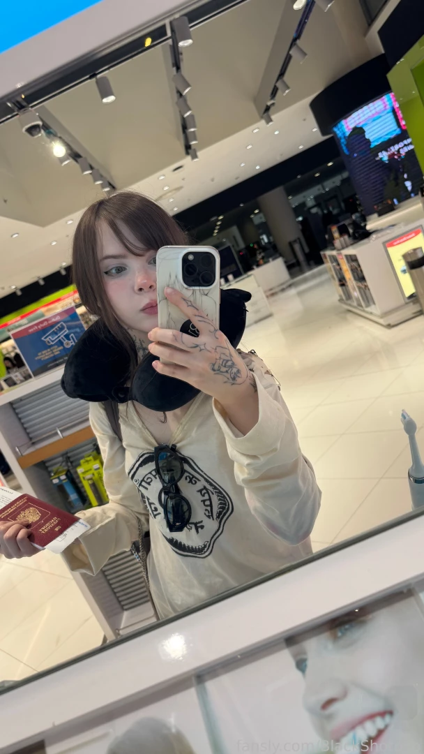 Hello guys my trip to dubai ended and now i m back home gt lt to be part 6 